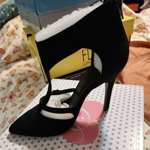 Northern Reflections Black Heels Timeless Elegance